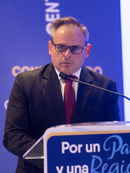 César Addario